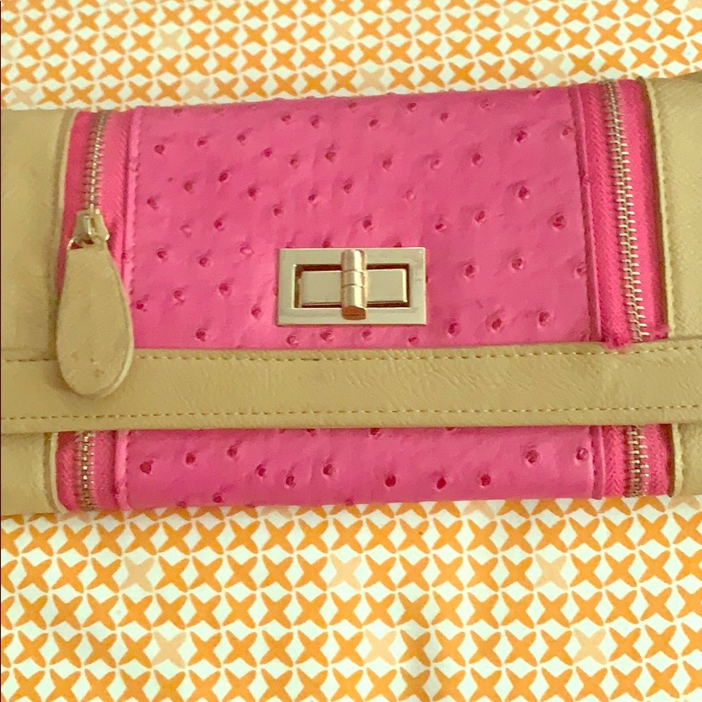 Clutch pink